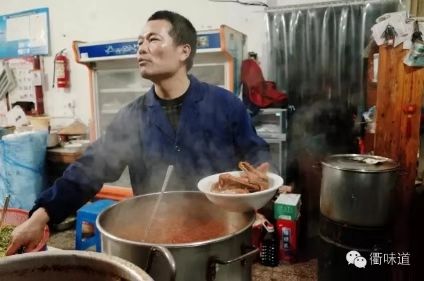 香嘎里辣衢州鸭头,衢州辣鸭头哪家最好吃