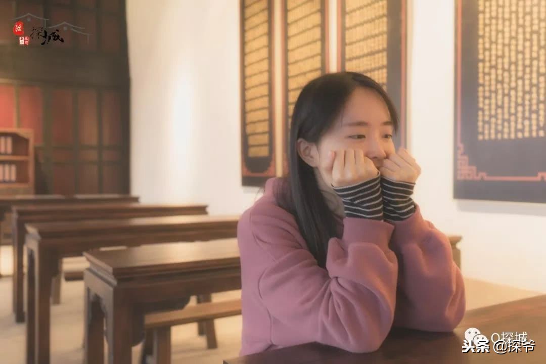 重庆小故宫红墙,重庆魔鬼山城一日游