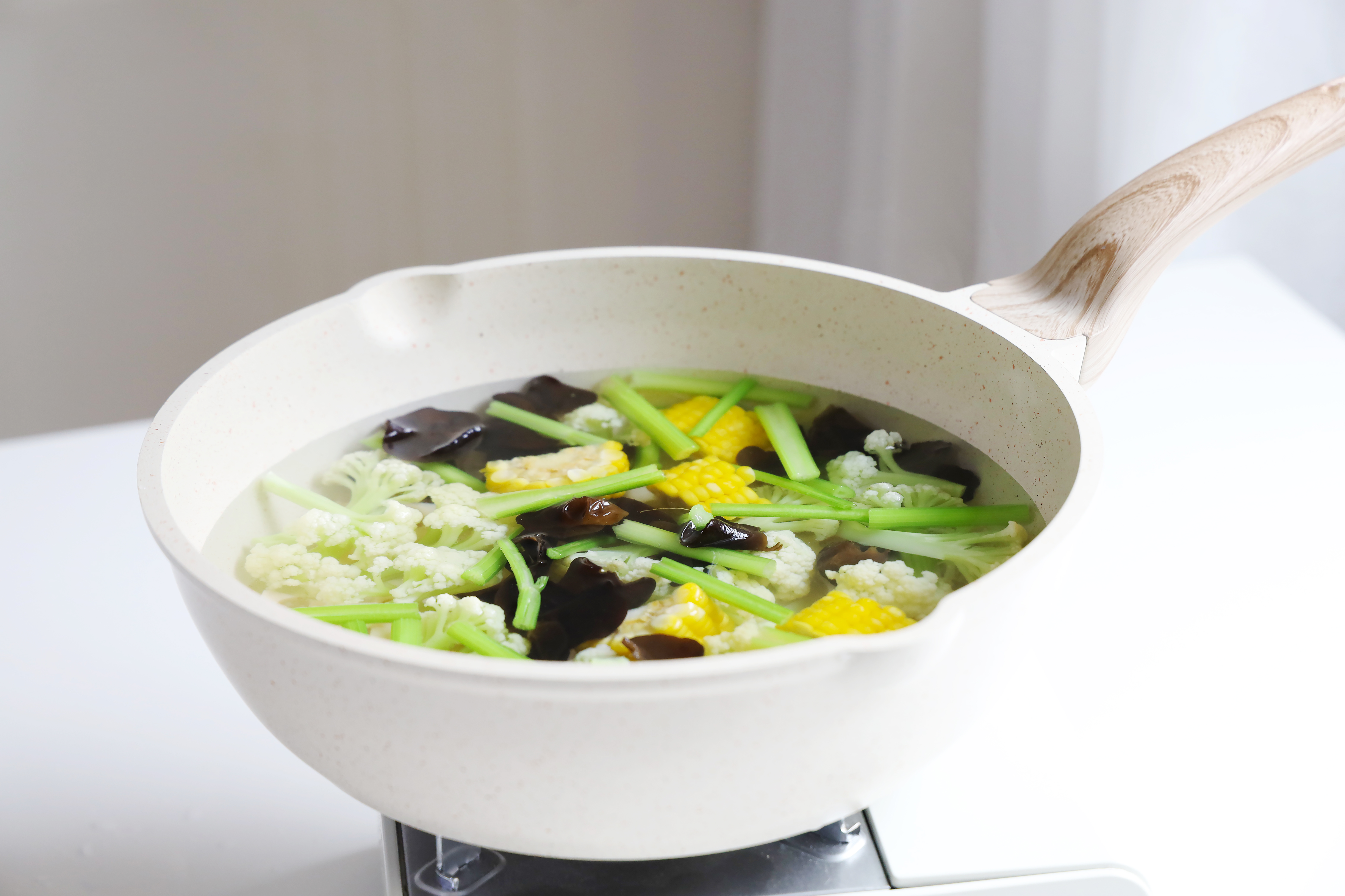 麻辣香锅在家怎么做好吃又简单,家庭版麻辣香锅这样做太好吃