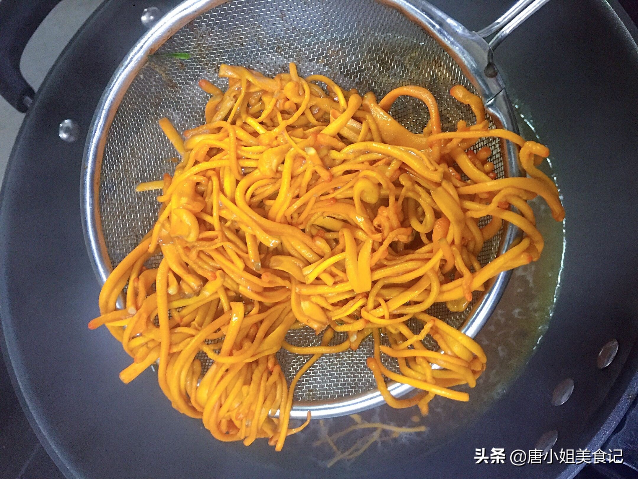 这菜营养不输冬虫夏草，平民价格，简单拌一拌，脆爽鲜美，特馋嘴