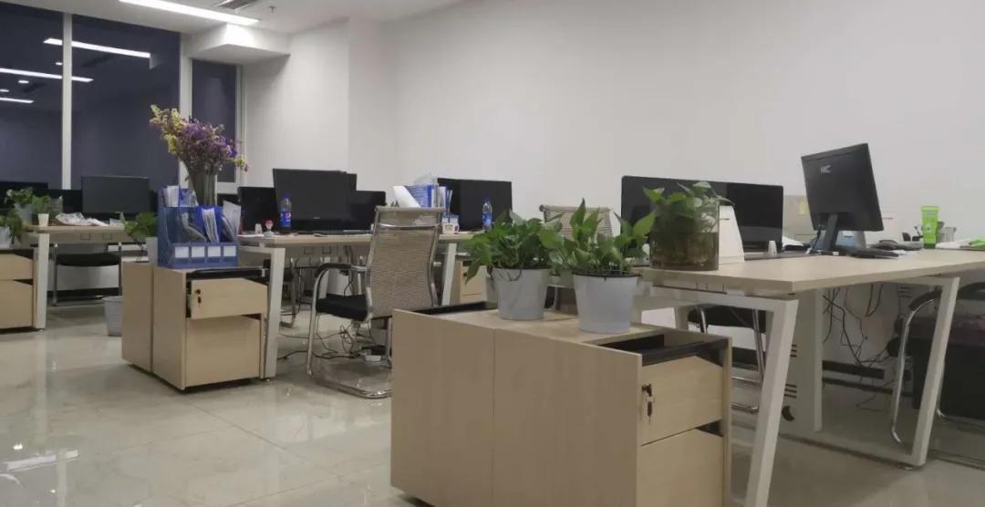 俄罗斯边贸竞争惨烈,团队人均年入百万的旅游大佬疫情中苦苦支撑