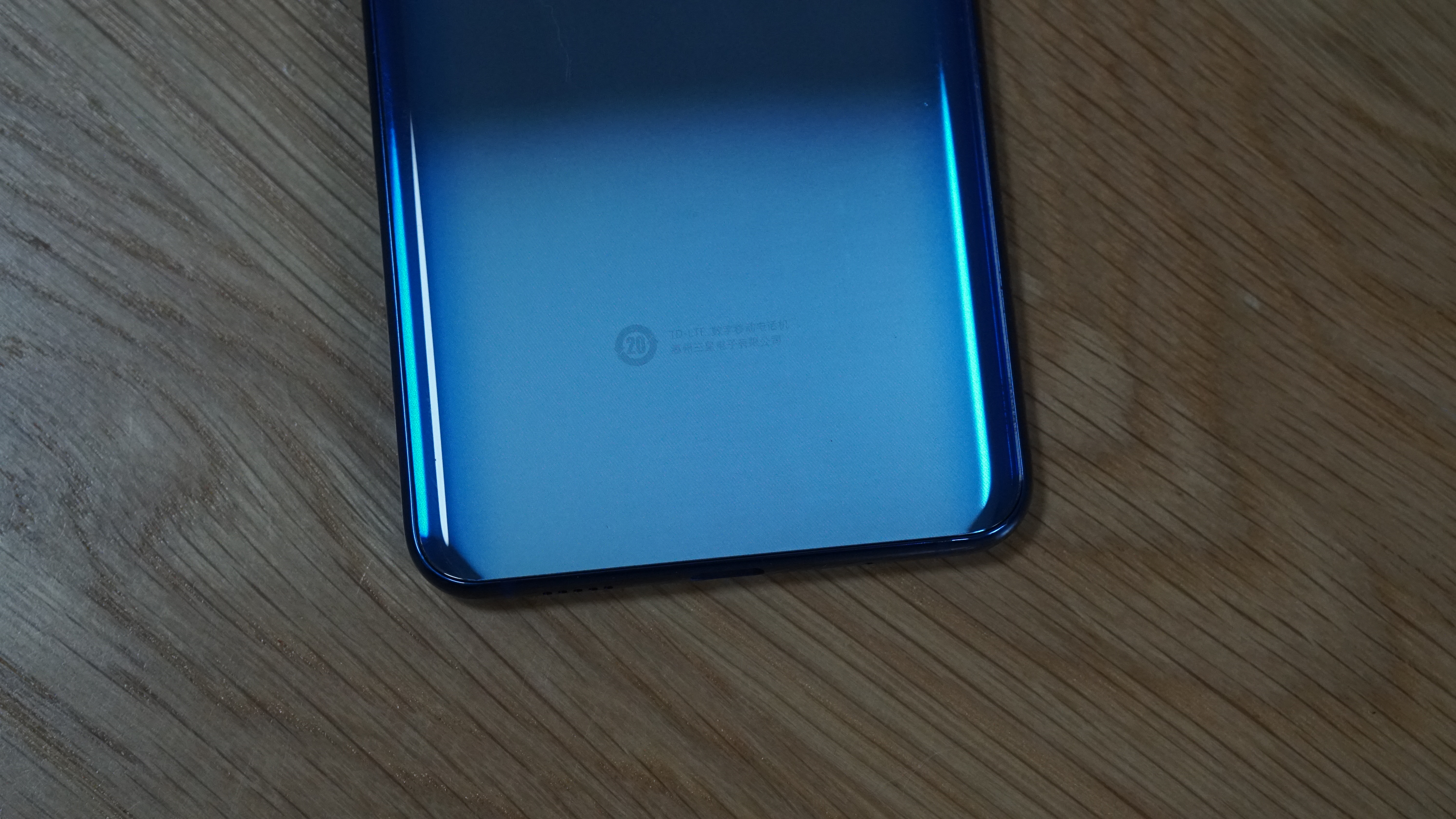 galaxya8s全面评测,三星a8s深度体验