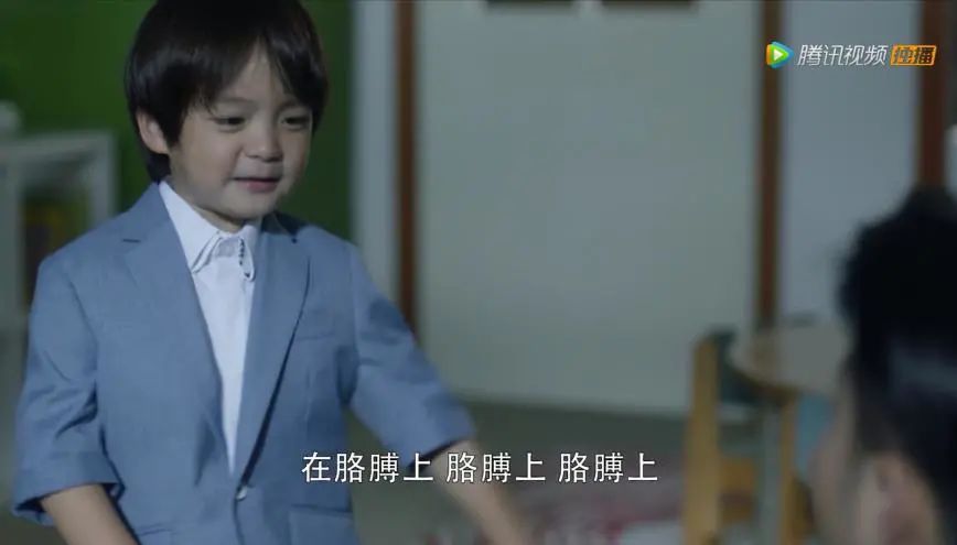 父母吵架孩子被淹死了,女孩和父母吵架了怎么办