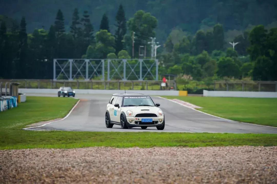 为了这场比赛，我买了一台MINI！