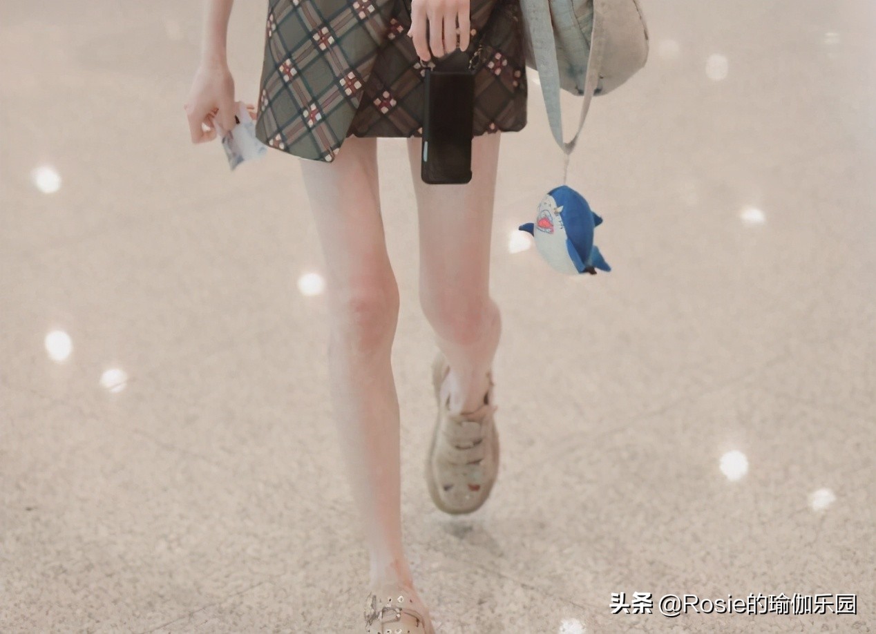 五大腿部拉伸技巧早日告别小粗腿,大腿肉磨裤子怎么减