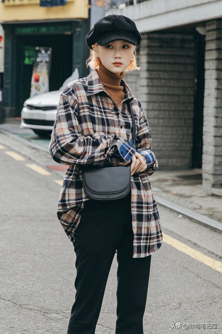 爆款撞色慵懒风毛衣穿搭,毛衣衬衫外套长款慵懒风穿搭