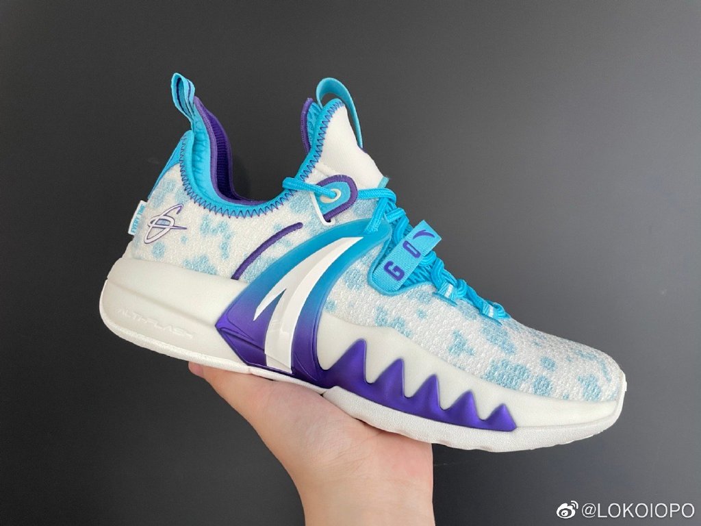 海沃德2有黑金配色吗,安踏海沃德2照片