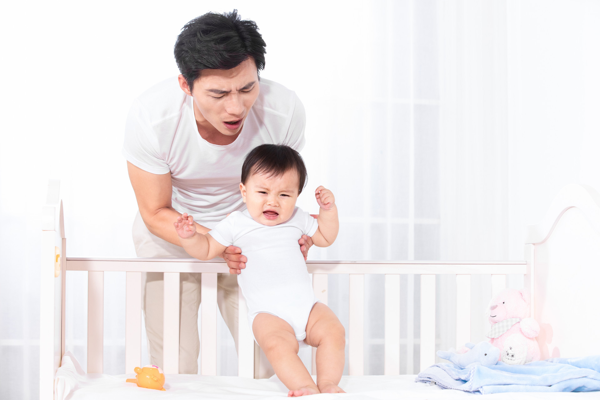 三个月宝宝总是憋尿是怎么回事,如何给宝宝养成憋尿的习惯