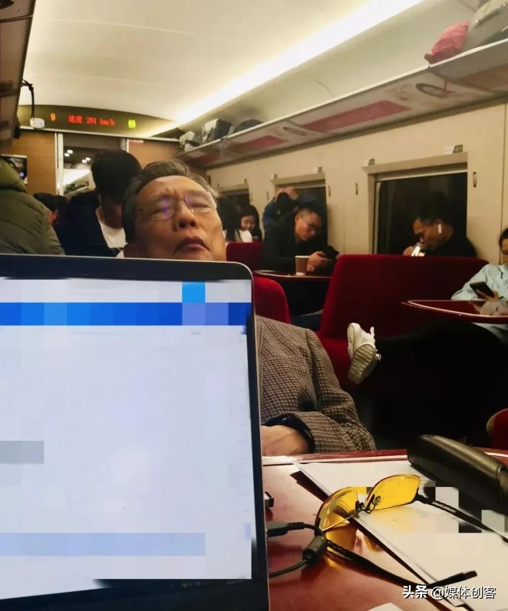 在这场战疫中我们看到了什么,这场战疫不要忘记这些勇敢的身影