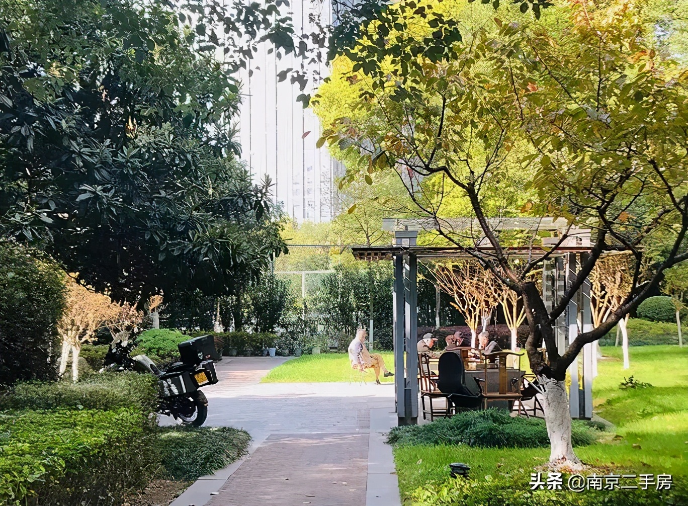 房价超7万/㎡！实探河西中部门禁超严小区，现场竟被圈粉了