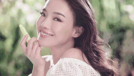 冬季嘴唇防干裂推荐,秋冬嘴皮干裂唇部护理