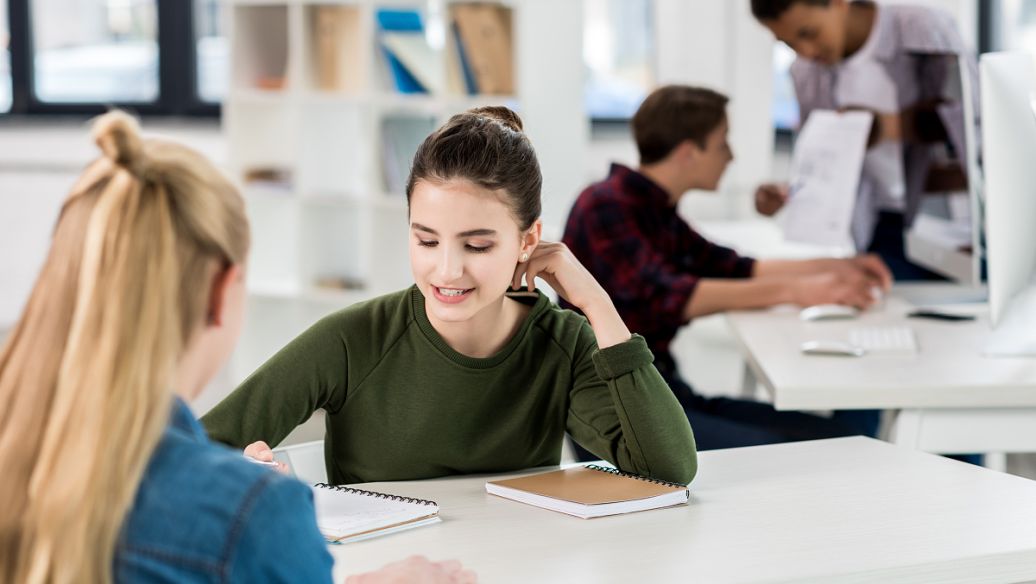 职场如何对付把自己当领导的人,职场遇到平庸的领导怎么办