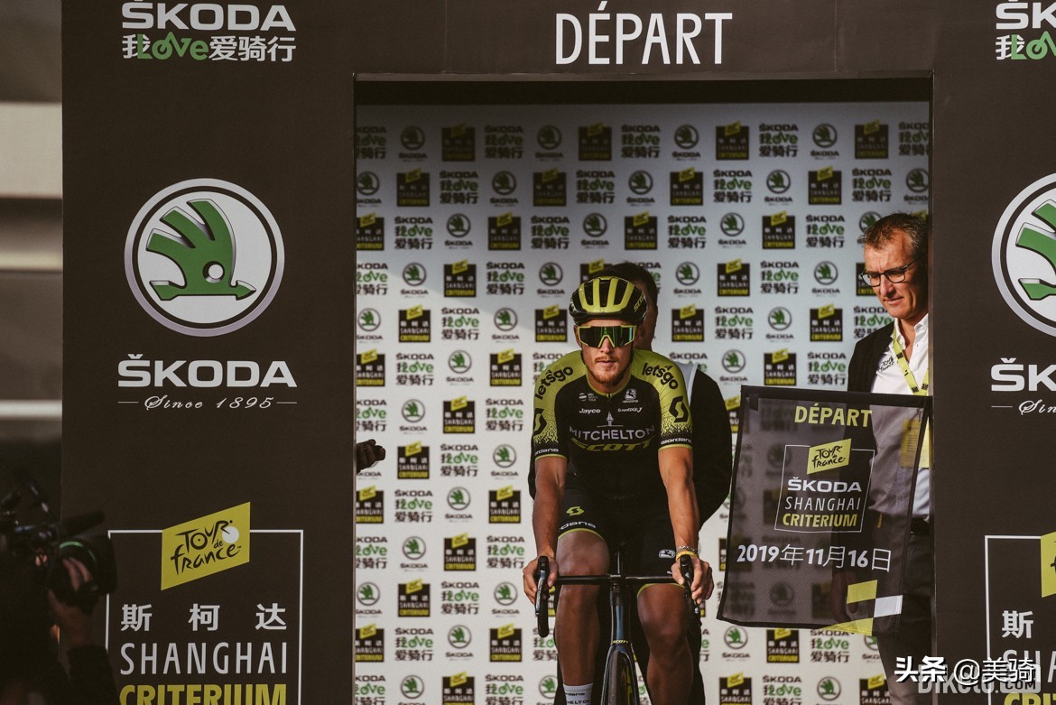 一体式骑行眼镜推荐,轻奢骑行眼镜推荐