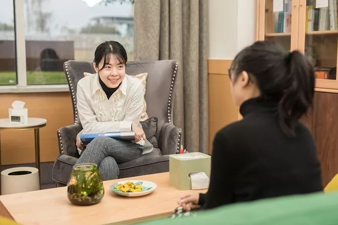 因堕胎失恋自杀两次未果，重度抑郁症病人的救赎之路