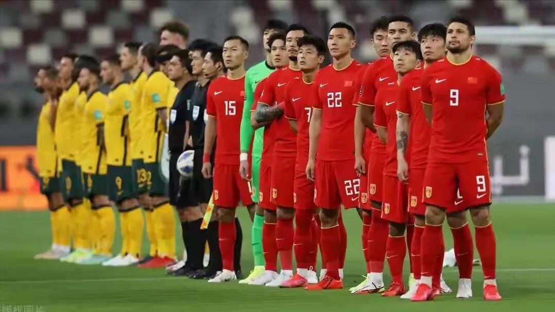 李铁为里皮带来惊喜,李铁足球战术