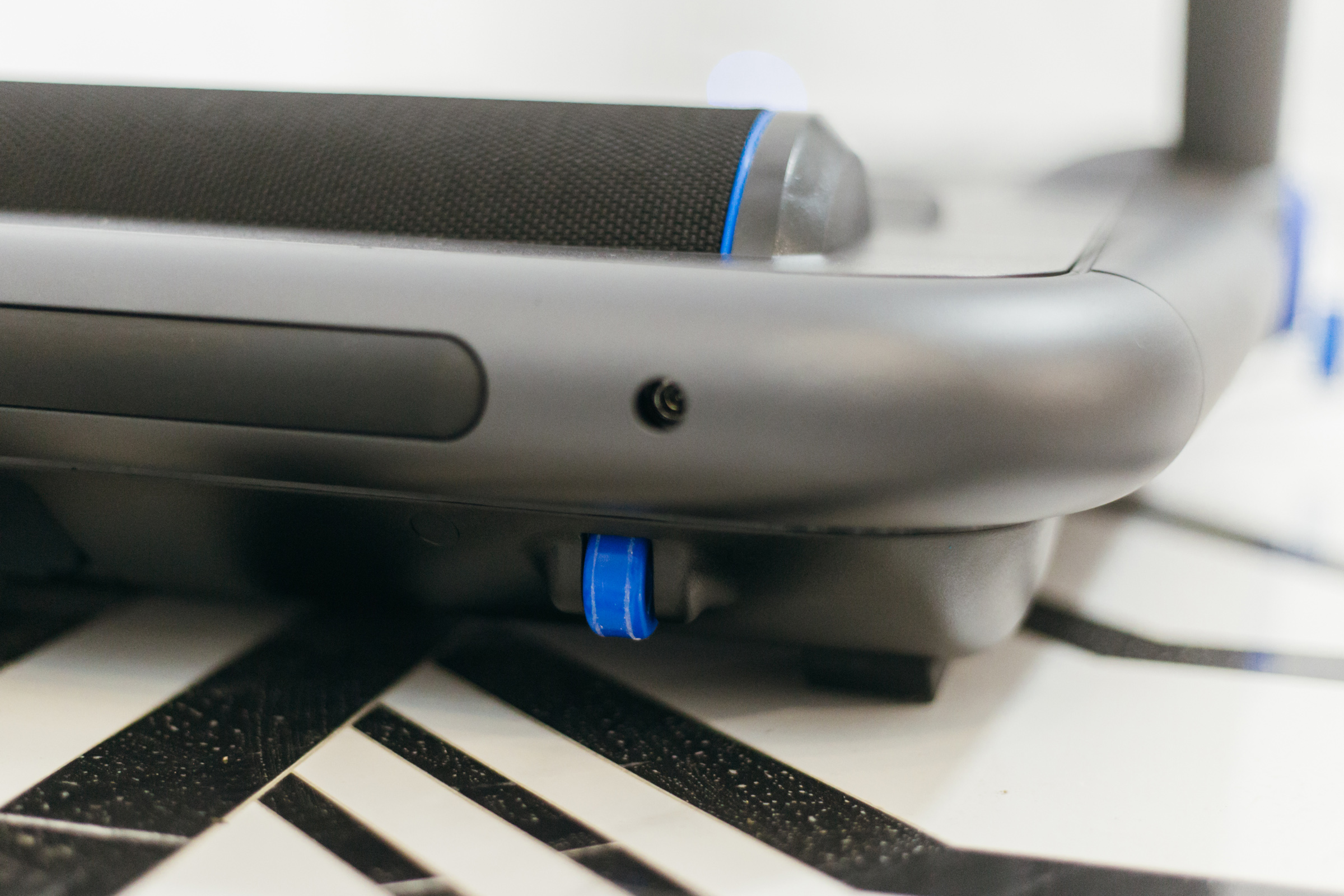 天猫精灵!小姐姐想跑步-小米有品小金K12语音跑步机体验