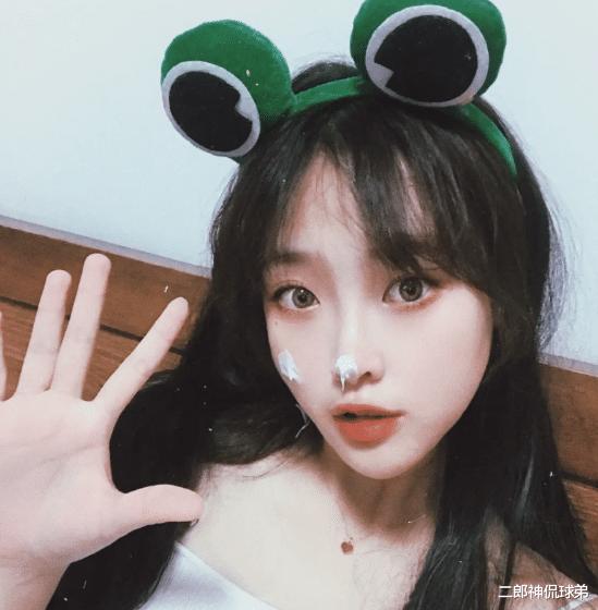 女朋友新买的衣服露了怎么办,女朋友买的衣服前面有个洞