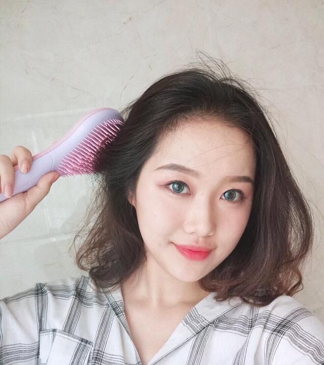 发际线高怎么用刘海遮,怎么剪刘海才能遮住发际线高