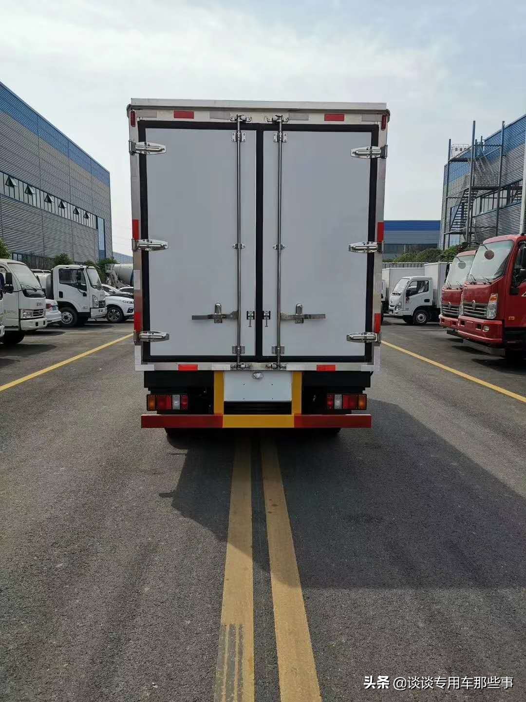 江铃顺达4.2米冷藏车报价及图片,江铃顺达宽体4米蓝牌冷藏车