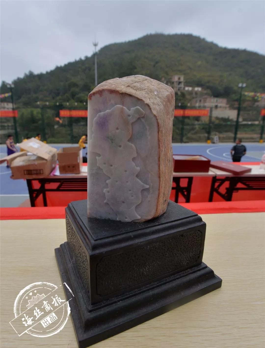 眉山市首届篮球赛总决赛,眉山篮球比赛2024决赛第一场