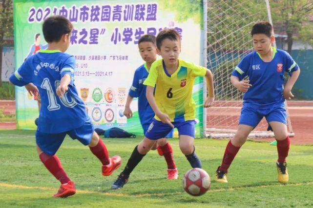 中国的足球青训vs校园足球,足球青训和校园足球