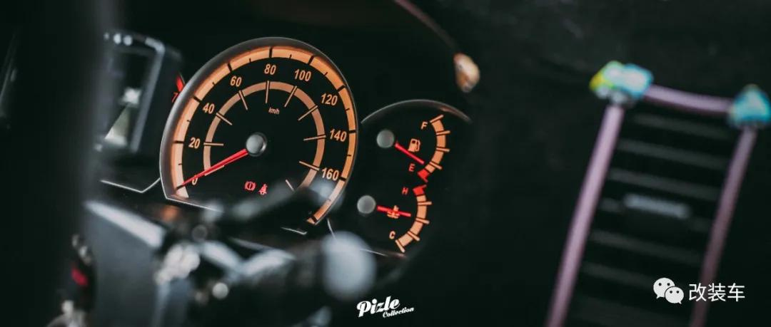 金杯海狮能推着么,金杯海狮可以坐几个人