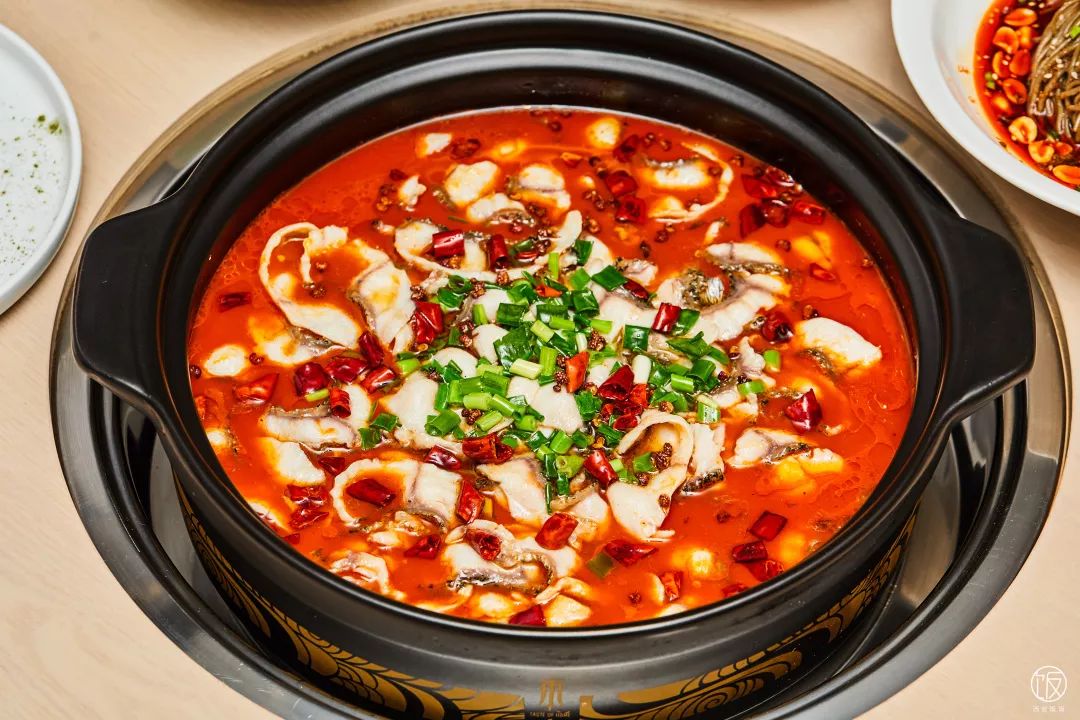 XXXL汉堡、重口吐司...随便吃,城北的宝藏Mall我来了