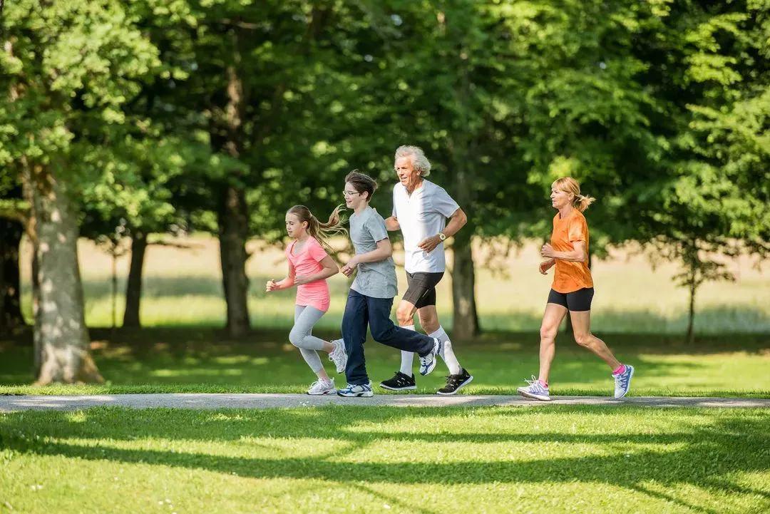 跑步能改善睡眠及身体体质吗,跑步可以改善睡眠质量
