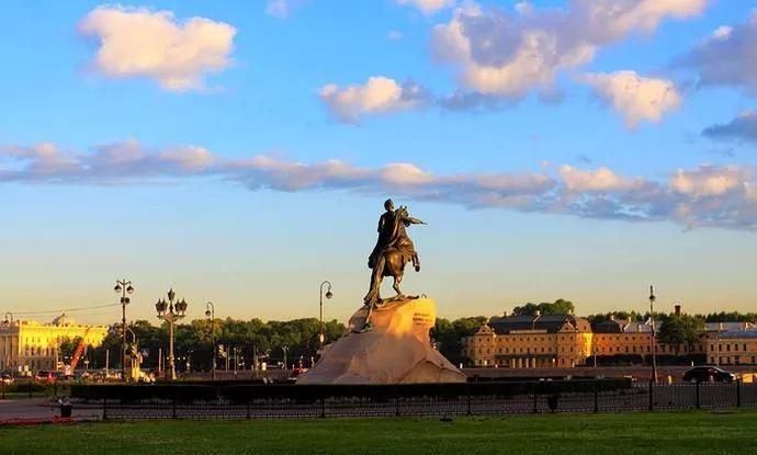 #山屿海国旅带你走进俄罗斯#“低调硬核铁憨憨,帮就是了!”