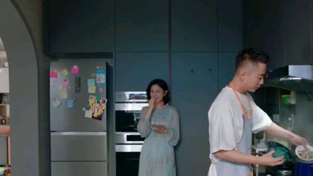 陪你一起长大何景华最后离婚了吗,奚彬何景华