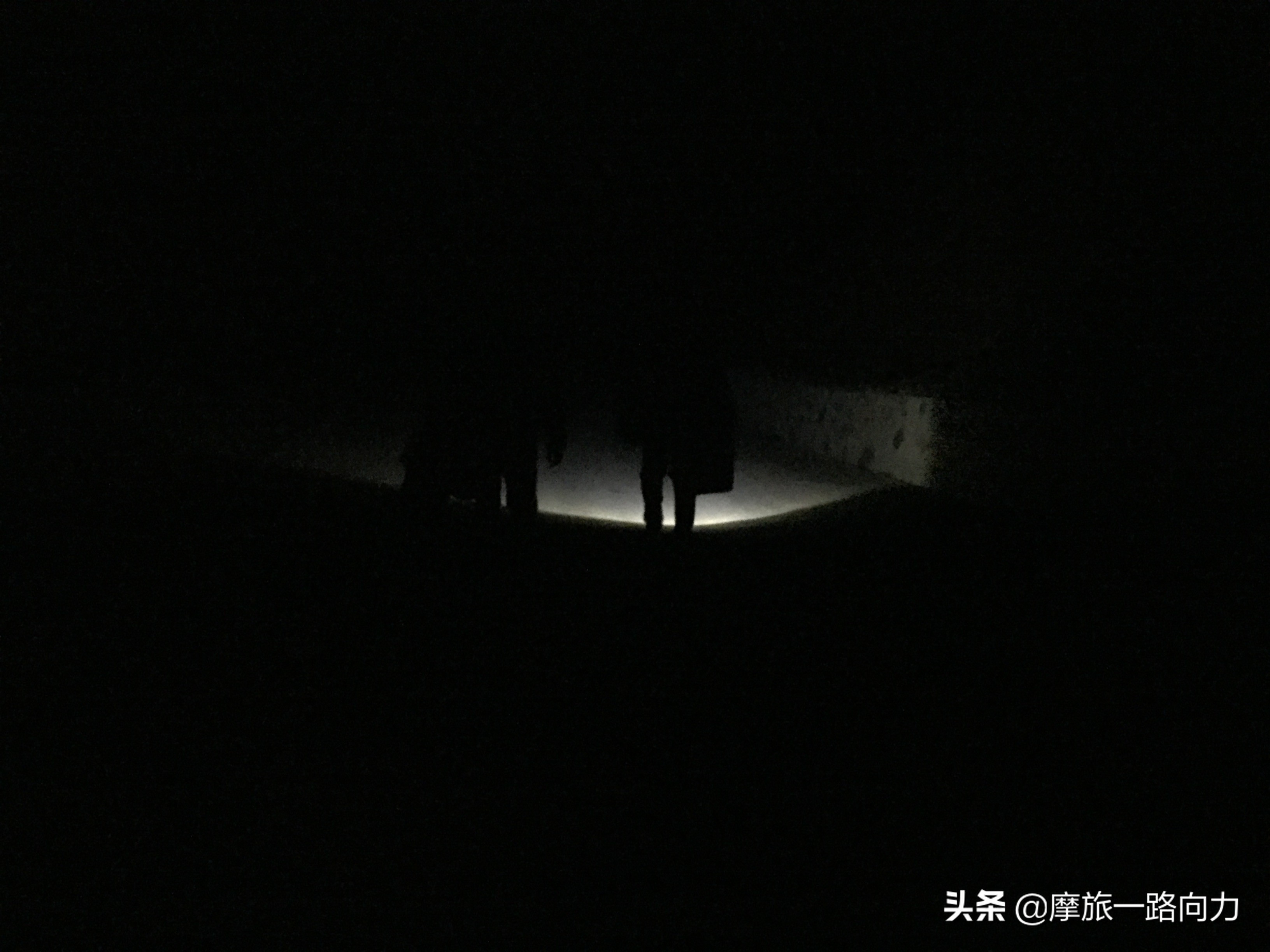 骑着本田NC750X摩旅网红地《达瓦更扎》