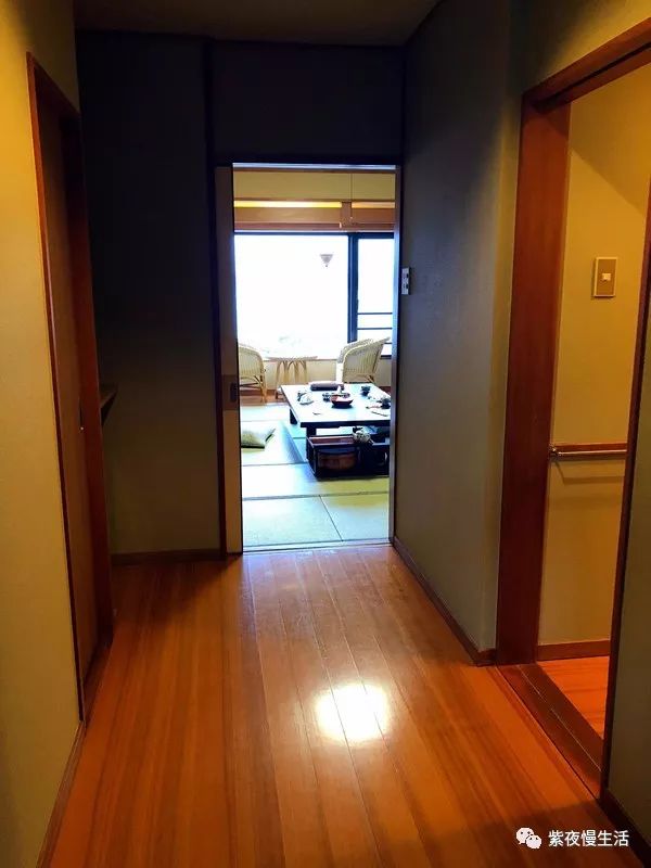 未见富士,幸运依在-秀峰阁湖月