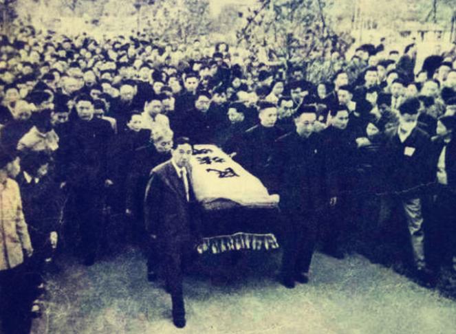 鲁迅死亡之谜，49年后，死因被上海专家通过胸片解密