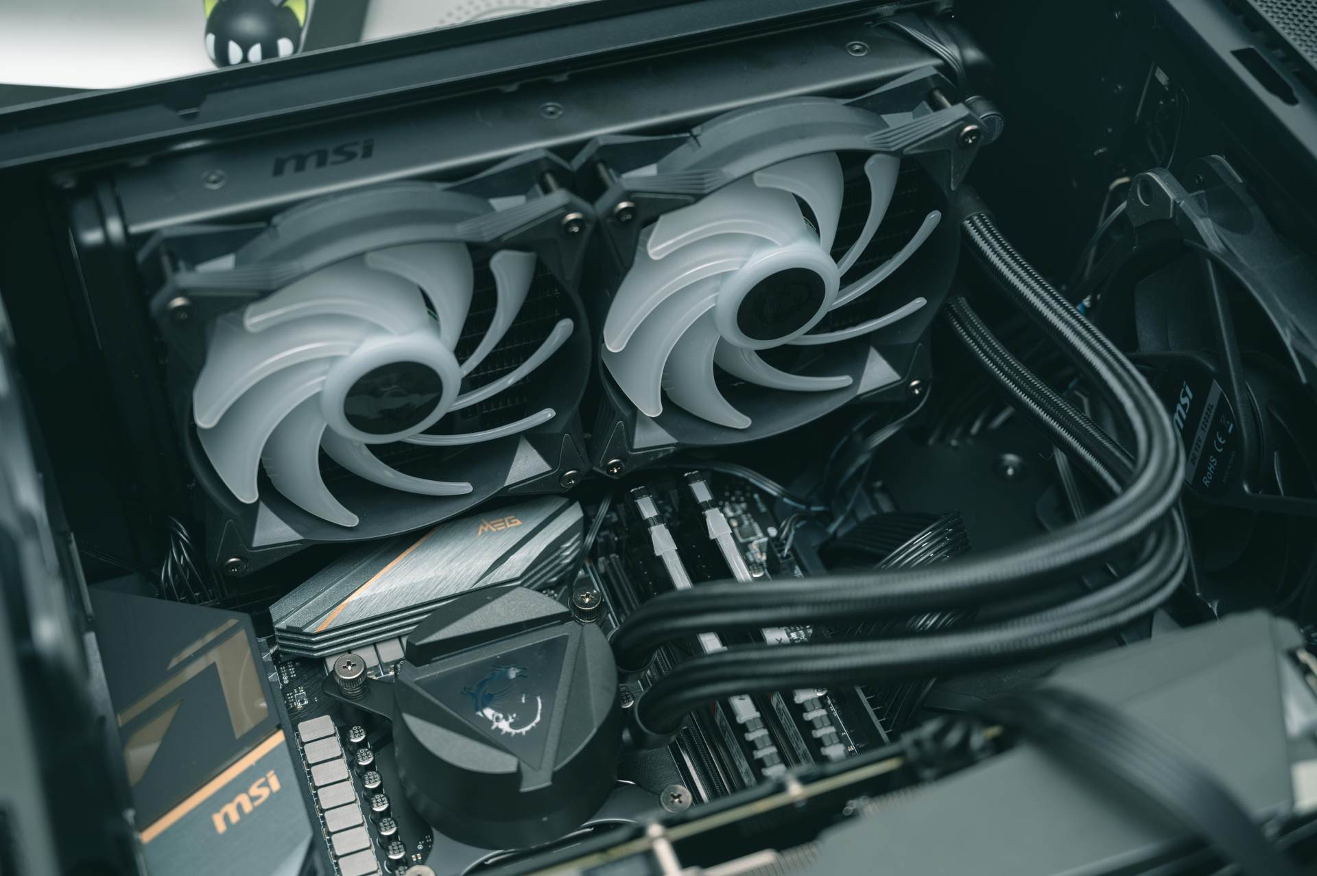 5分钟可以攒一台高性能PC？微星准系统让你告别小白烦恼