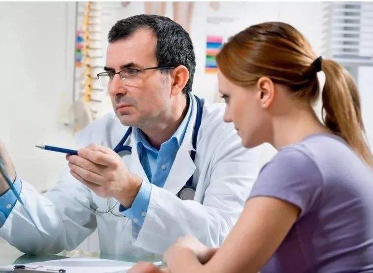 女性更年期什么时候开始,女性更年期什么时候开始症状如何