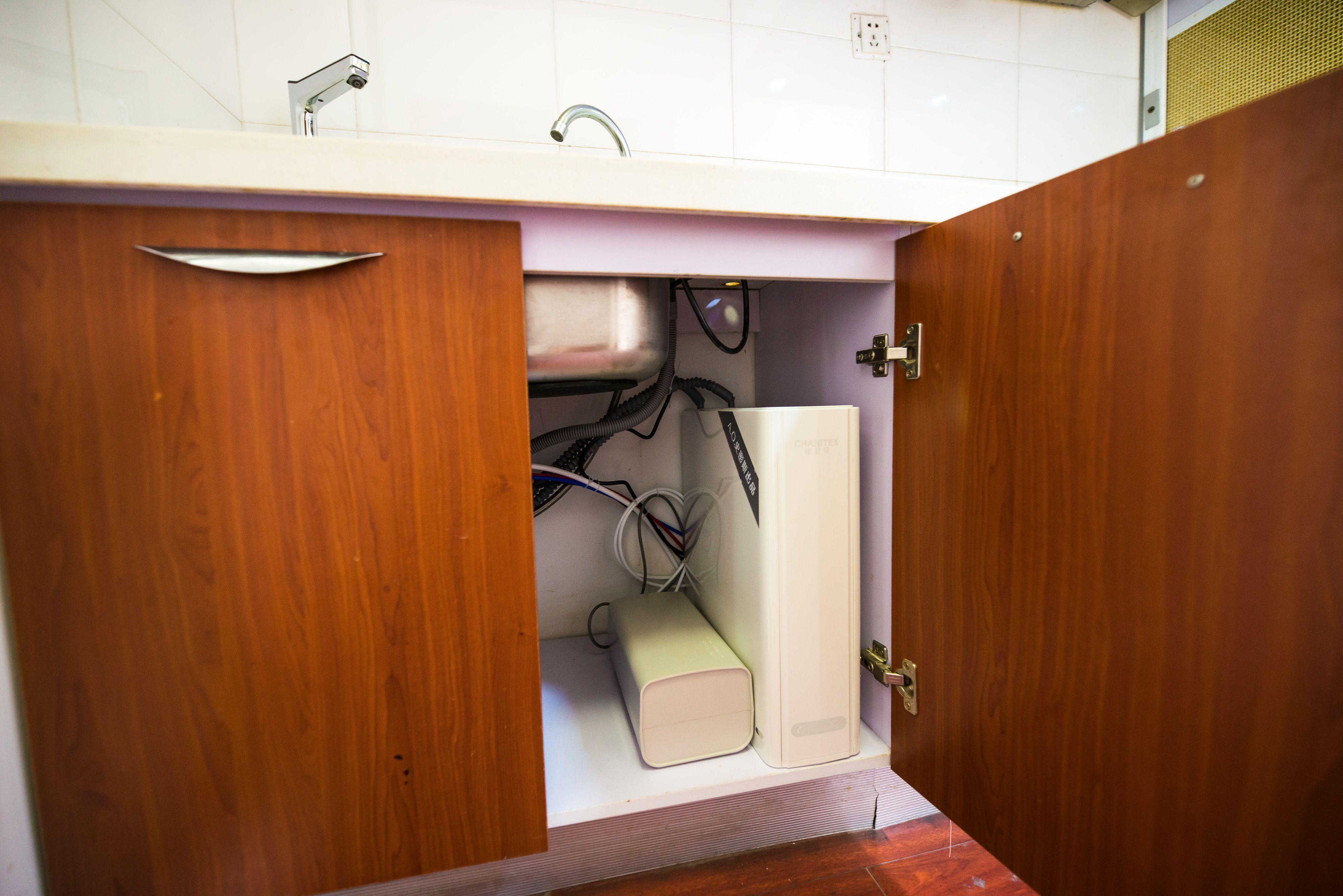 解放厨房台面，大流量双温出水~佳尼特净热一体即饮净水器FA1