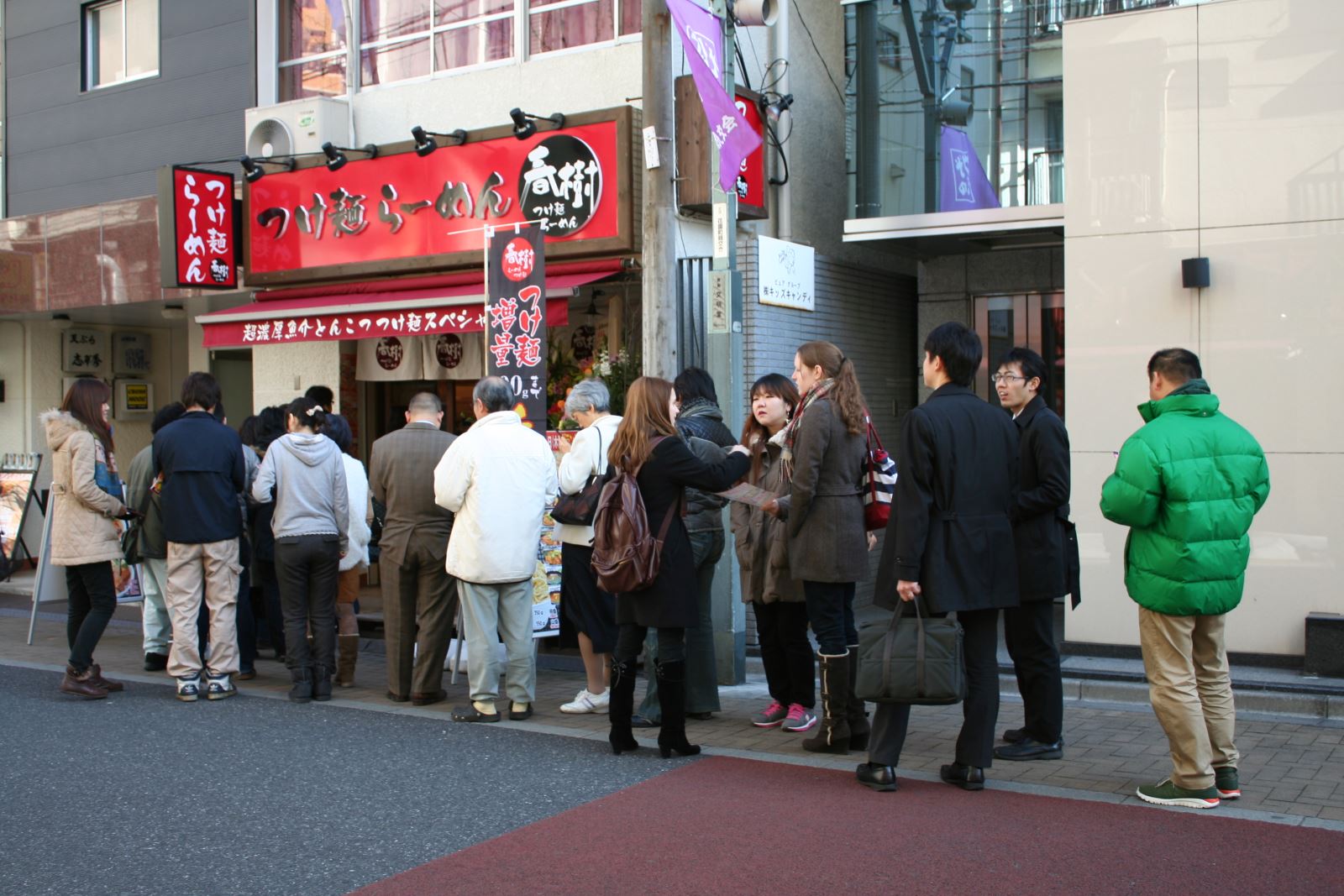 打造创业加盟新干线引领华侨华人共同富裕