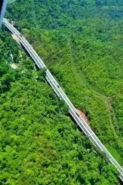 云南磨憨到老挝磨丁旅游攻略,西双版纳自驾老挝旅游攻略