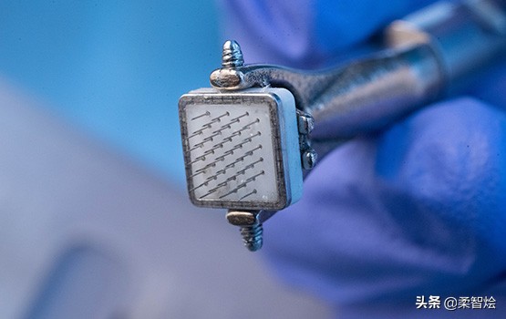 澳大利亚人工晶体植入术,澳大利亚耳蜗植入体