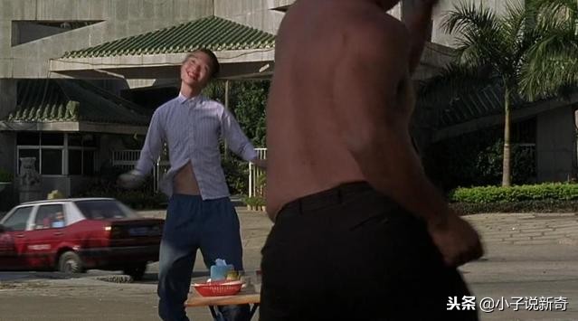 少林足球的赵薇是真剃了光头吗,少林足球最后赵薇为什么光头