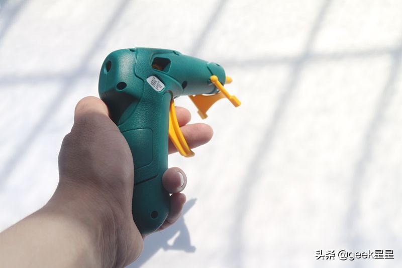 手工达人做手工艺品,热熔胶枪的手工大全