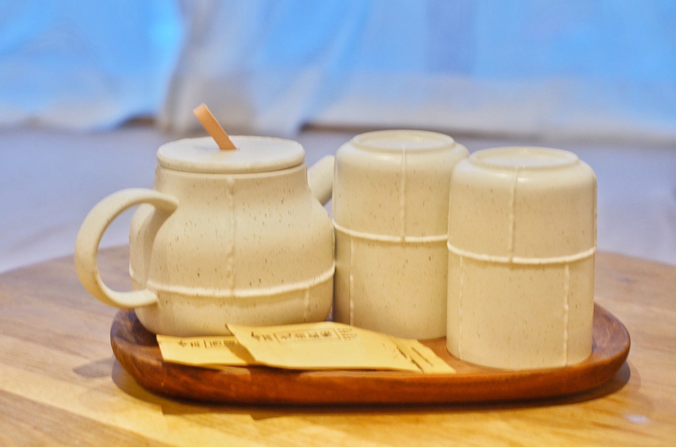 一座白楼，青山环绕，云卷雾舒～享受在莫干山野的娴静自由