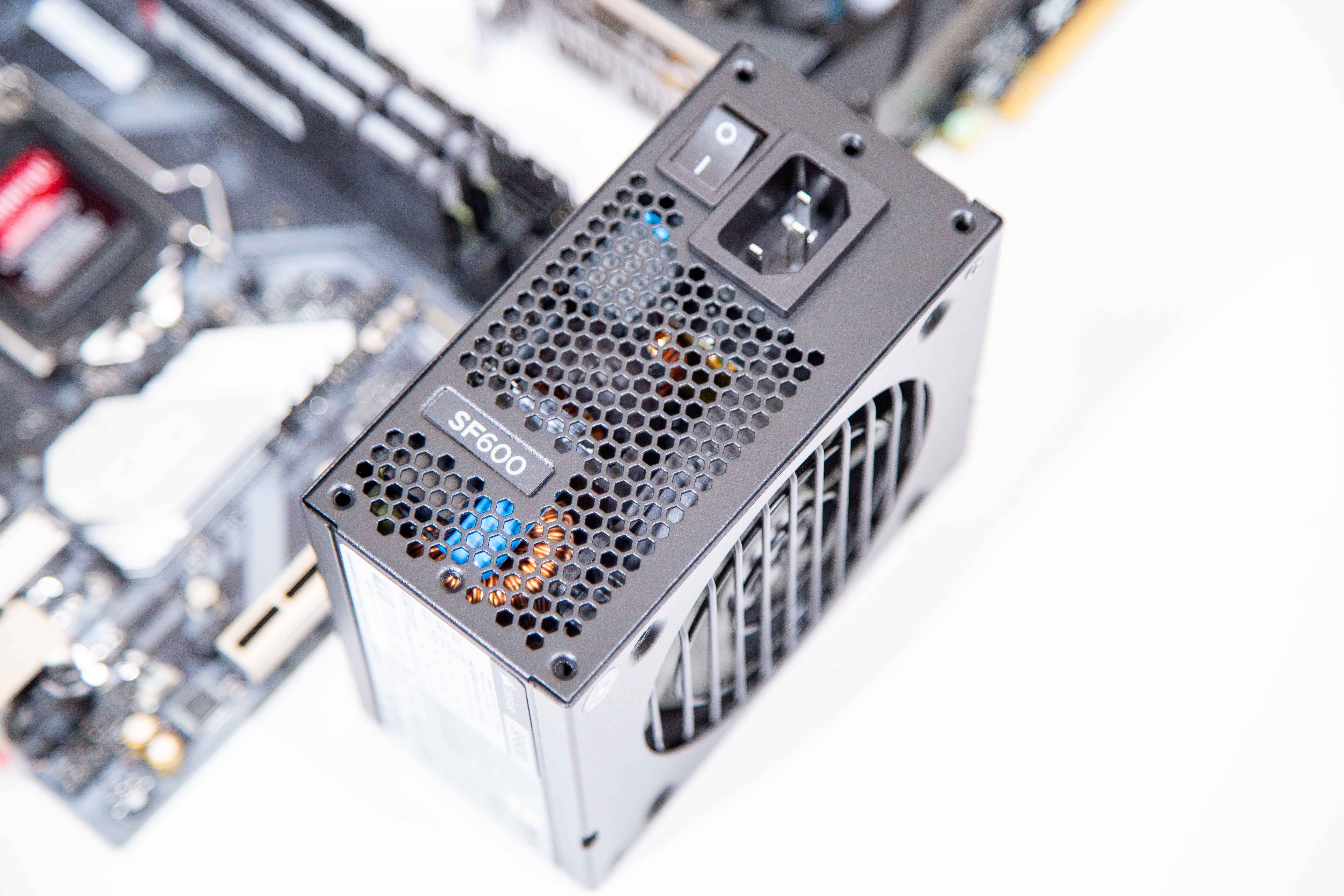 itx桌面小钢炮,桌面itx小机箱