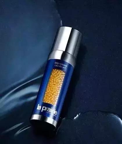 别傻了,你以为她们是真的惨么?