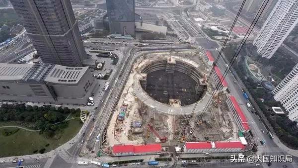 上海中心大厦风大的时候会摆动吗,上海中心大厦大风时晃动多少米