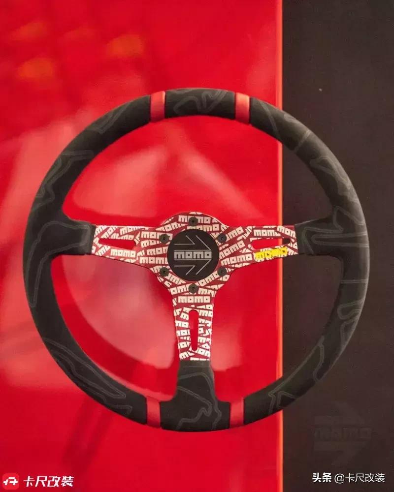 MOMO终于有总代理了可以买到靠谱赛车装备了