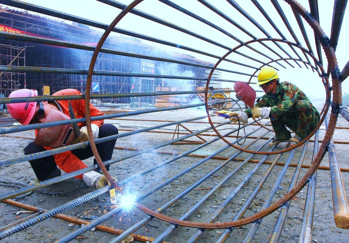 正规国企4500元到手工资多少,在国企工作月入4000