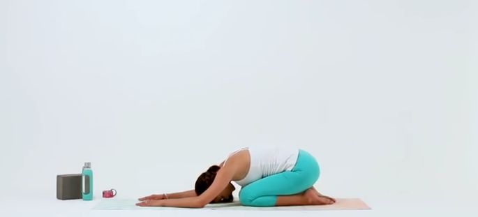 婴儿下犬式伸展,幼儿下犬式