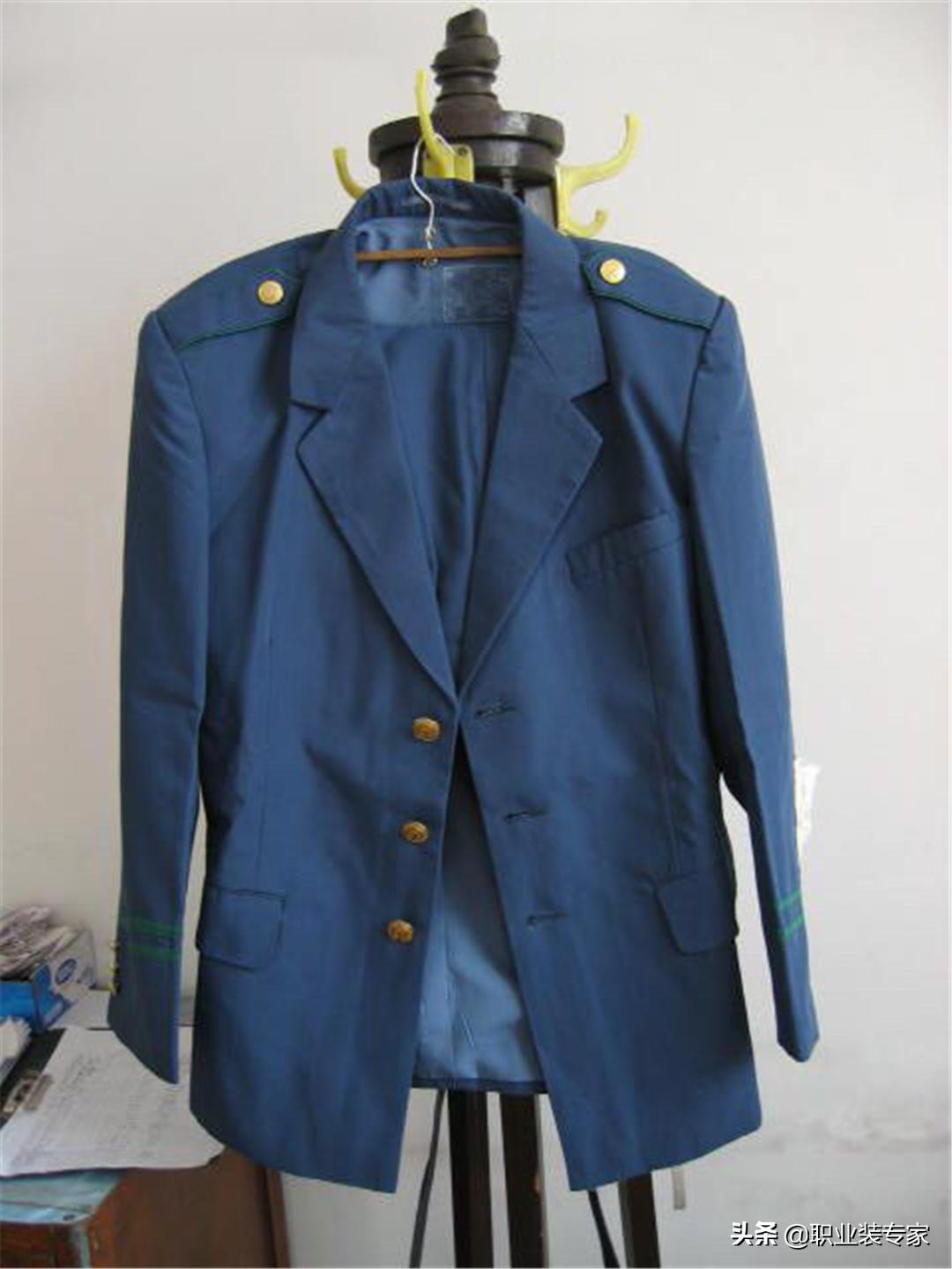 让职业装成为有趣的灵魂2——思想化、个性化、时尚化