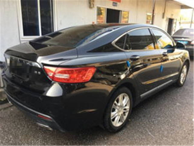 吉利博瑞后备箱细节,吉利博瑞后备箱空间多大